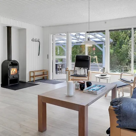 3 Bedroom Cozy In Nexo Holiday home