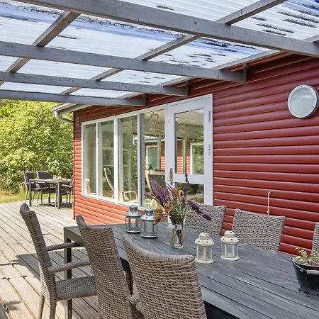 3 Bedroom Cozy In Nexo *