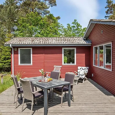 3 Bedroom Cozy In Nexo Holiday home *