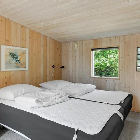 3 Bedroom Cozy In Nexo